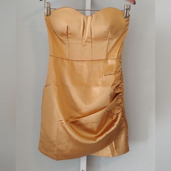 Naked Wardrobe The Statement Gold Bustier Strapless Fitted Mini Dress NW… - Picture 1 of 12